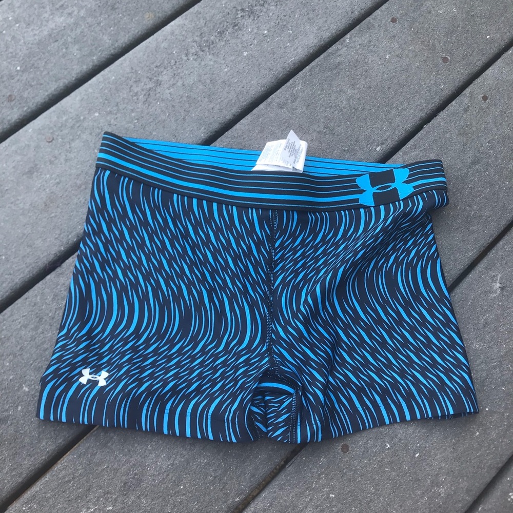 NEW UNDER ARMOUR COMPRESSION SHORTS/ SPANDEX💙🖤